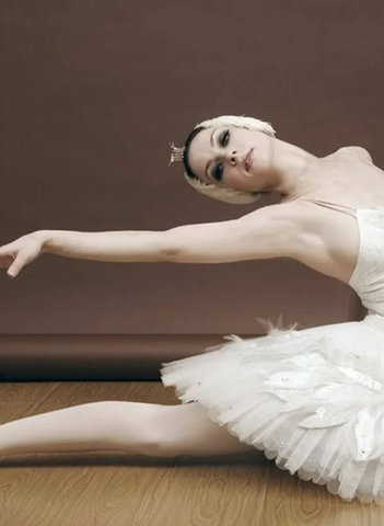 Моника Локман