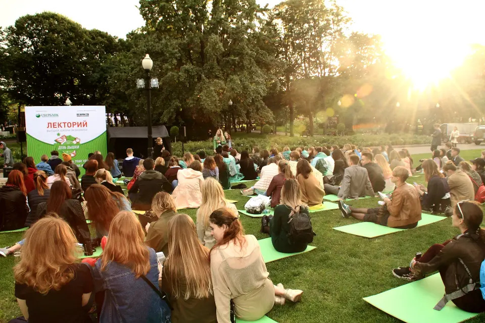 الجامعة الوطنية للبحوث "المدرسة العليا للاقتصاد"