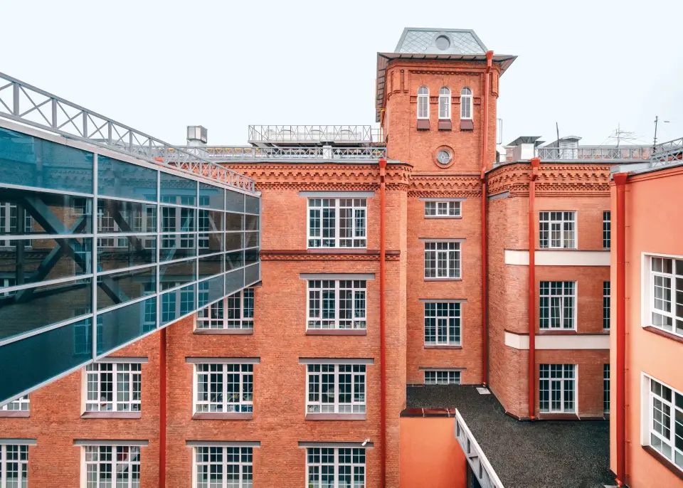 الجامعة الوطنية للبحوث "المدرسة العليا للاقتصاد"