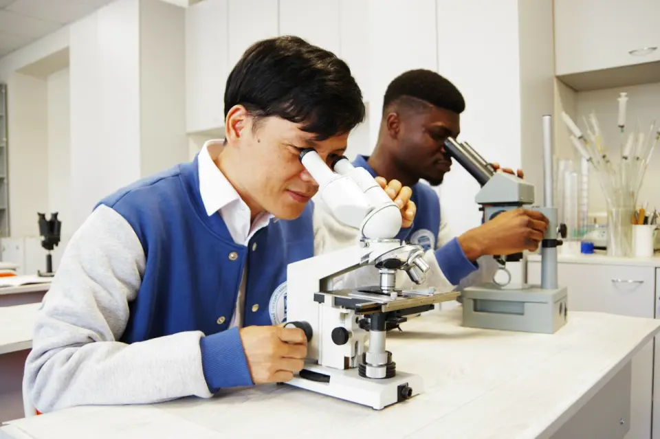 阿穆尔州立大学