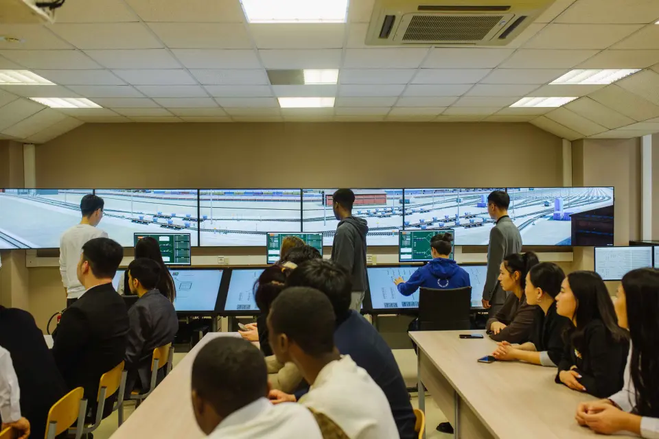 Донишгоҳи нақлиёти Русия