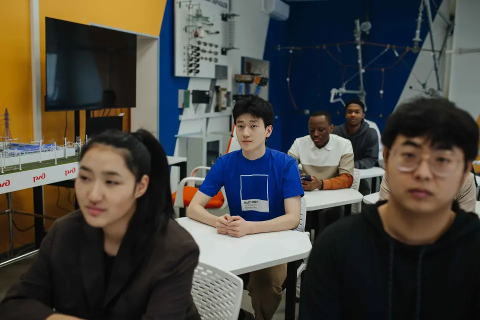 Донишгоҳи нақлиёти Русия