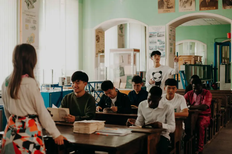 Донишгоҳи нақлиёти Русия