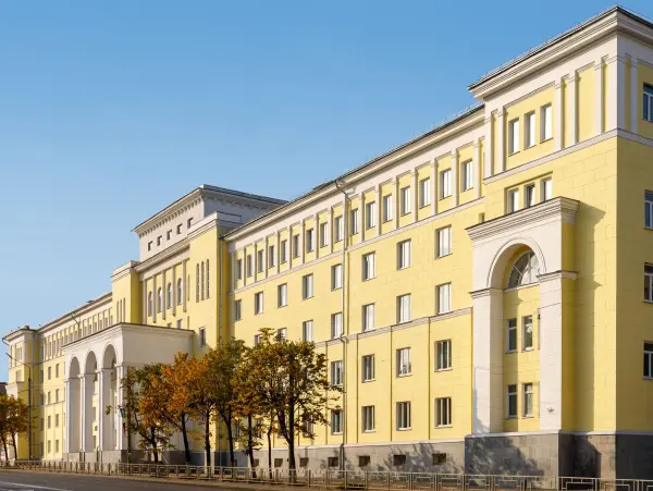 "جامعة سمولينسك الحكومية الطبية" التابعة لوزارة الصحة الروسية